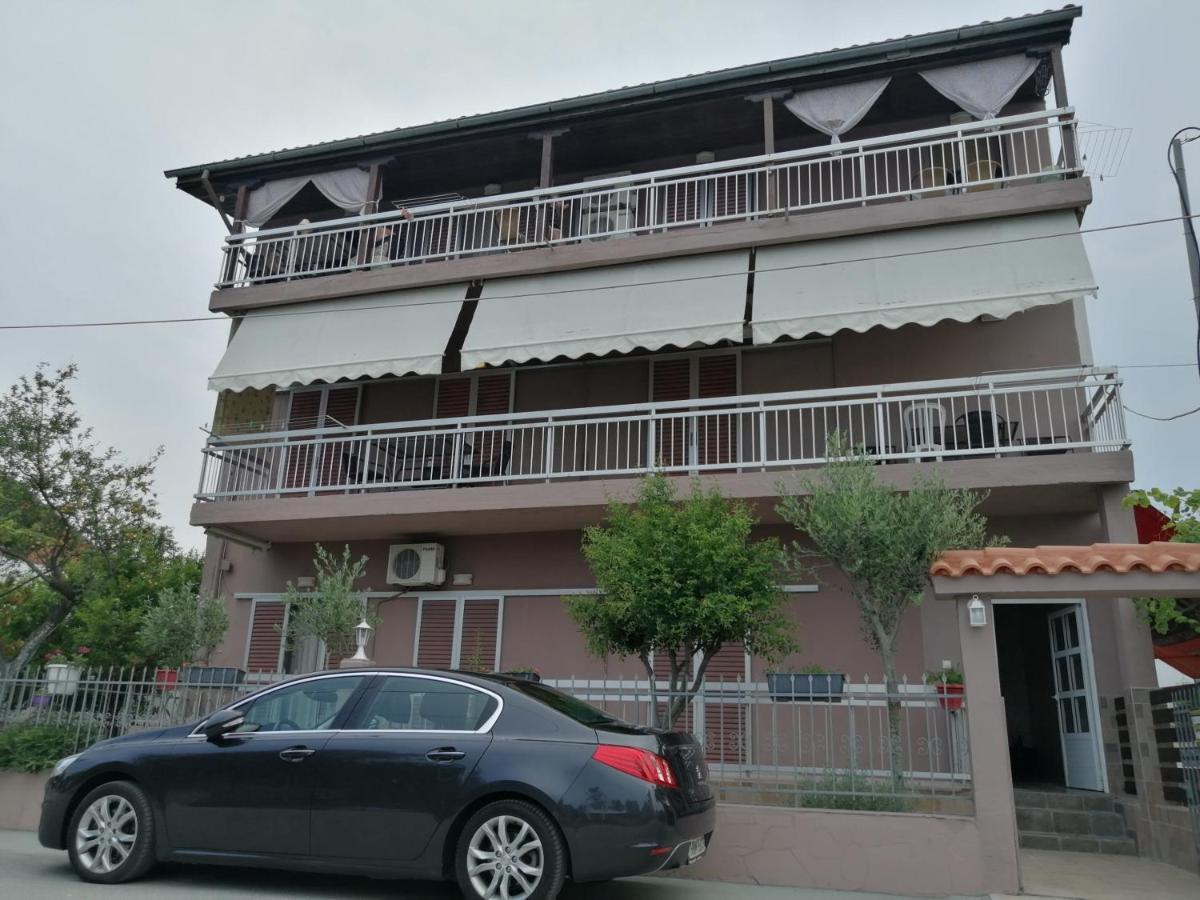 Aparthotel Ο Ακλόνητος Néa Meságkala Exteriér fotografie